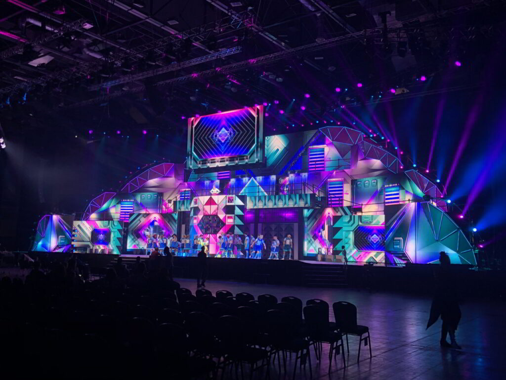 Dream-traveller-neon-blue